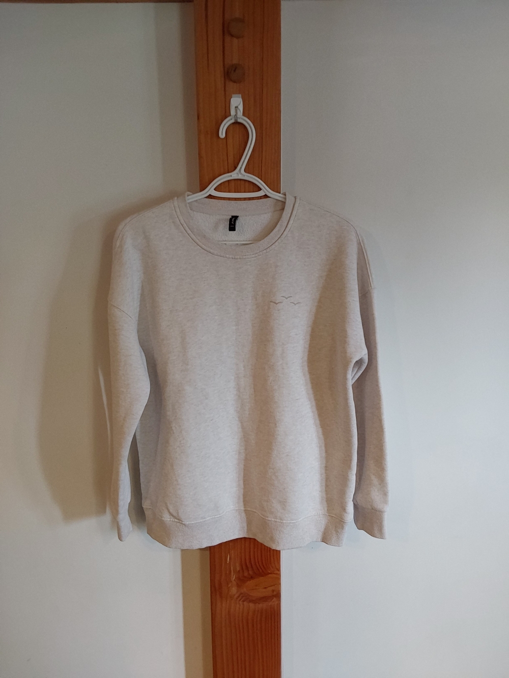 Women's Sueded Sweatshirt Cream Medium